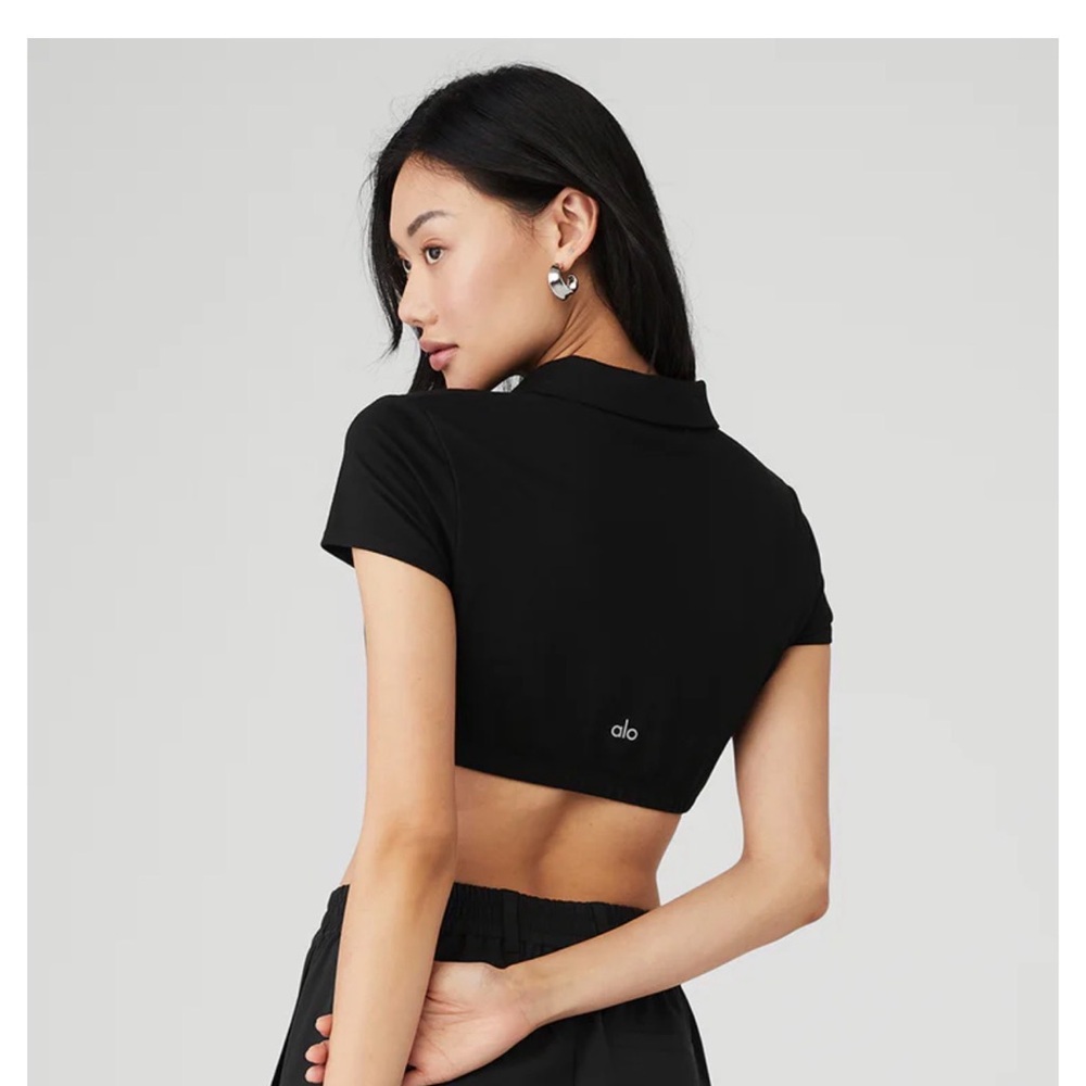 ALO Yoga Cropped Prestige Polo